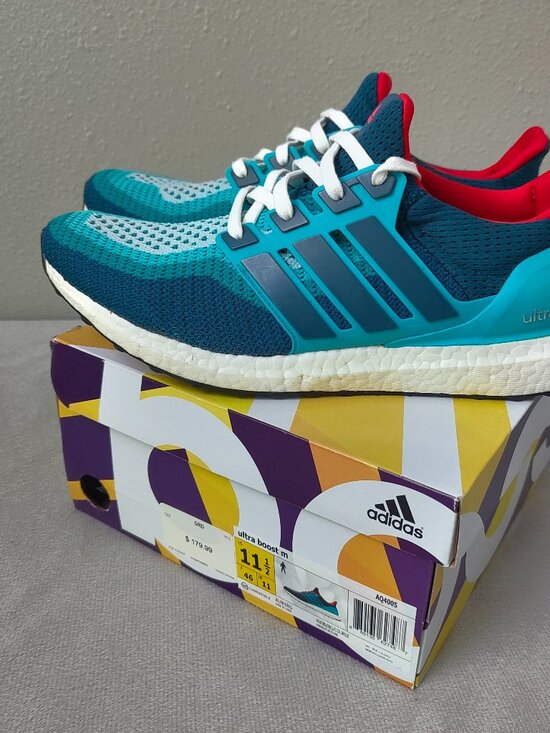 Size 11.5 - Adidas Ultra Boost 2.0 Mineral Green AQ4005 Red OG DNA Colorway main image 8
